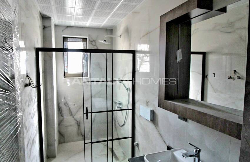 شقة في منطقة متميزة بالقرب من البحر في بيليك أنطاليا 17