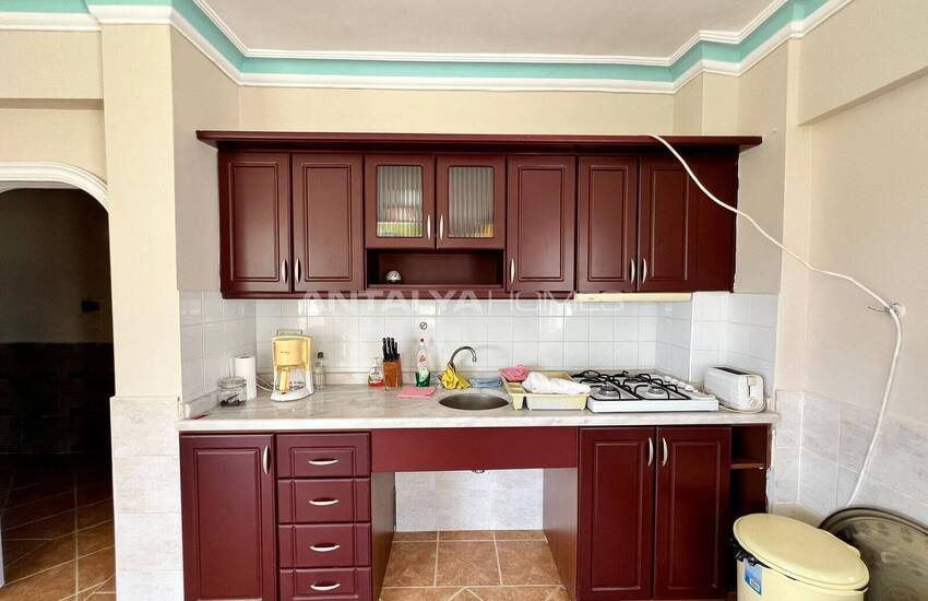 Seafront Apartment in a Complex with a Pool in Alanya Tosmur 17