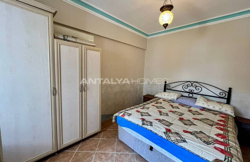 Seafront Apartment in a Complex with a Pool in Alanya Tosmur 22