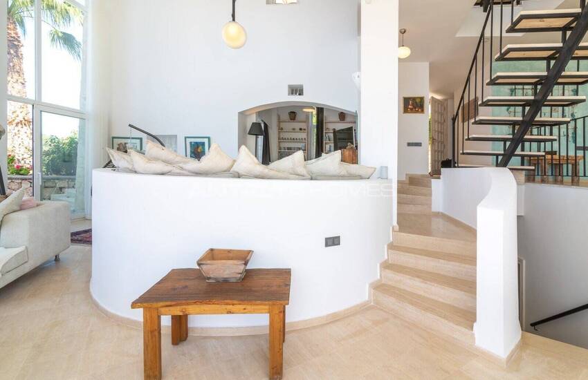 5-bedroom Detached House with Pool in Kas Kalkan 14