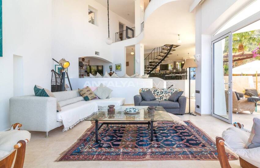 5-bedroom Detached House with Pool in Kas Kalkan 12