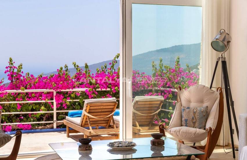 5-bedroom Detached House with Pool in Kas Kalkan 8