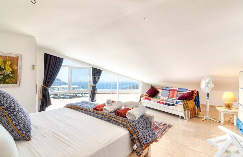 5-bedroom Detached House with Pool in Kas Kalkan 16