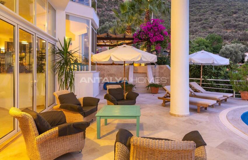 5-bedroom Detached House with Pool in Kas Kalkan 34