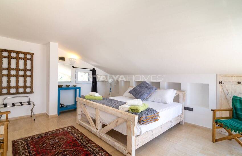 5-bedroom Detached House with Pool in Kas Kalkan 15