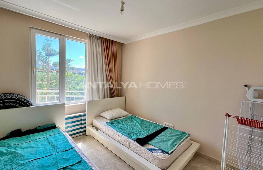 Alanya Mahmutlar'da Havuzlu Sitede Eşyalı Daireler 25