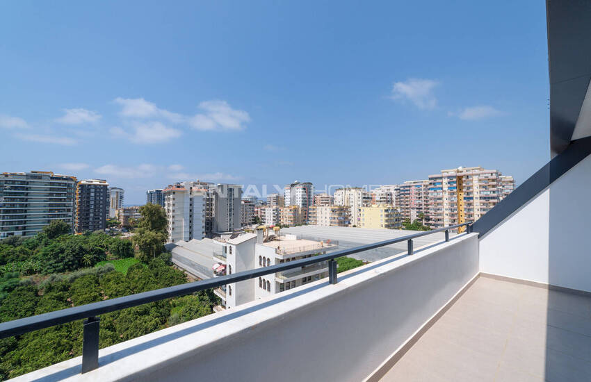 Alanya'da Havuzlu Sitede Eşyalı Deniz Manzaralı Daireler 26