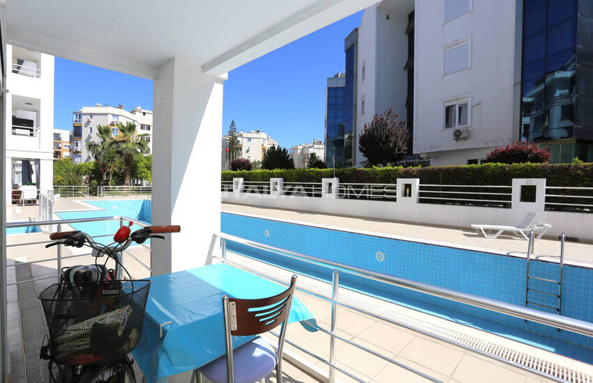 Antalya Konyaaltı Plajı'na 1 Km Uzaklıkta Eşyalı Daire 13