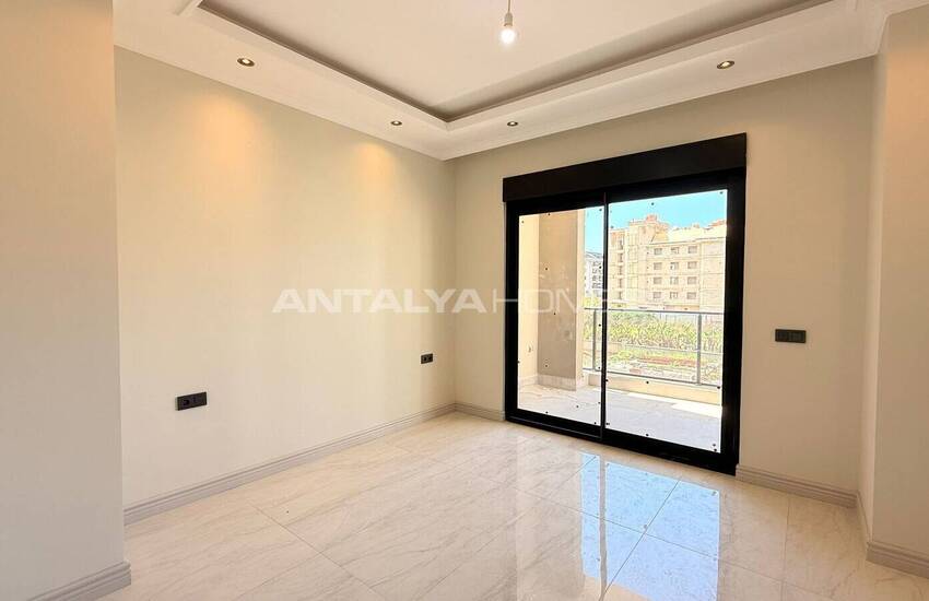 شقق في مجمع من 3 بنايات مع وسائل الراحة في ألانيا 12