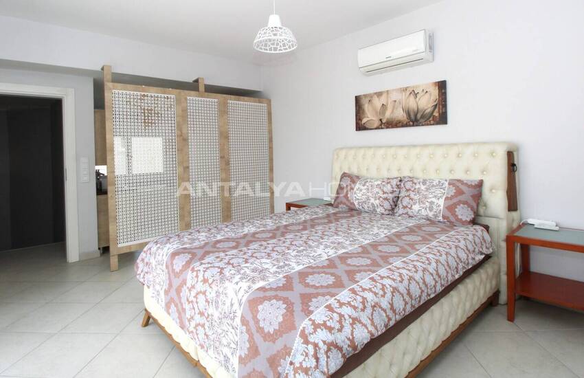 Furnished House in a Complex with Pool in Kadriye Antalya 26