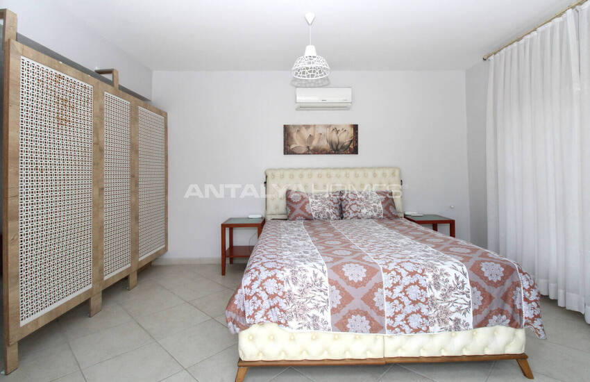 Furnished House in a Complex with Pool in Kadriye Antalya 28
