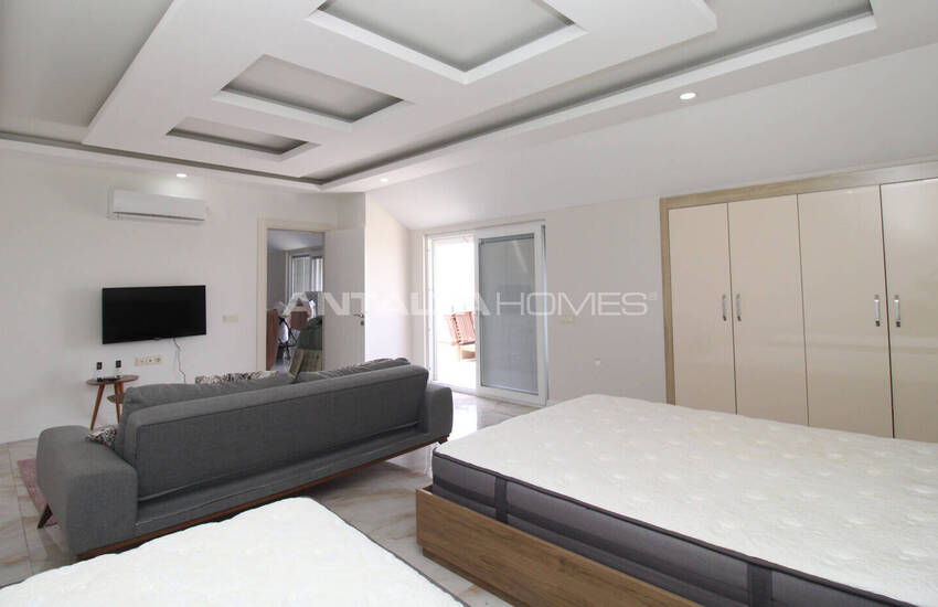 Antalya Kundu'da Denize Yakın Konumda Dubleks Daire 28