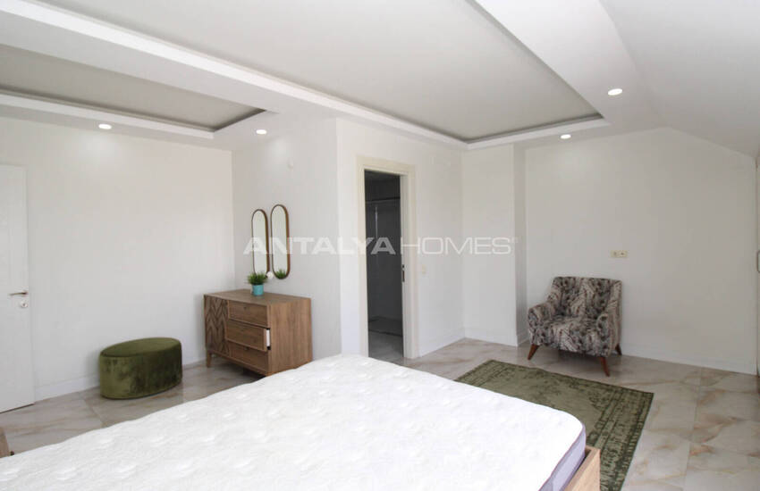 Antalya Kundu'da Denize Yakın Konumda Dubleks Daire 31