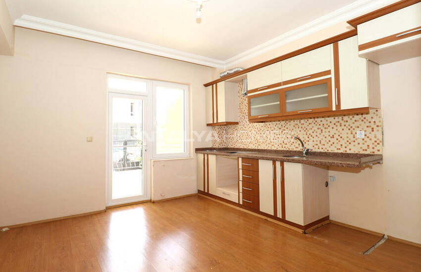 Целое Здание С Большим Участком В Дошемеалты, Анталия 16