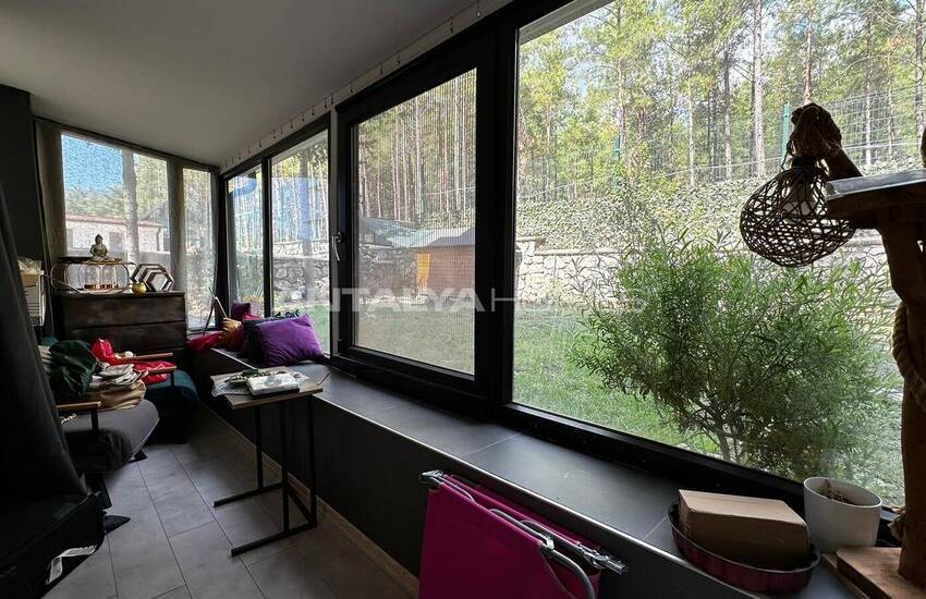 Antalya Kemer'de Havuzlu Site İçinde Yarı Müstakil Villa 24