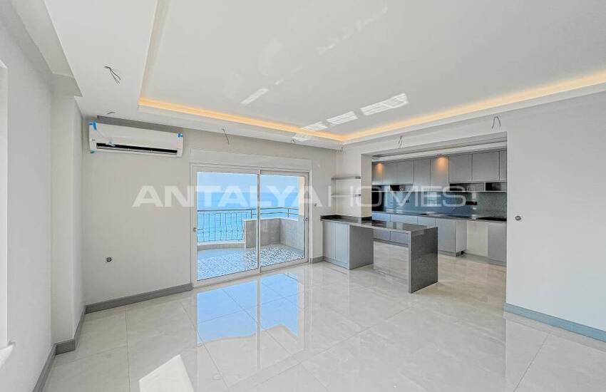 Stylish Property Near the Sea in Alanya Mahmutlar 16