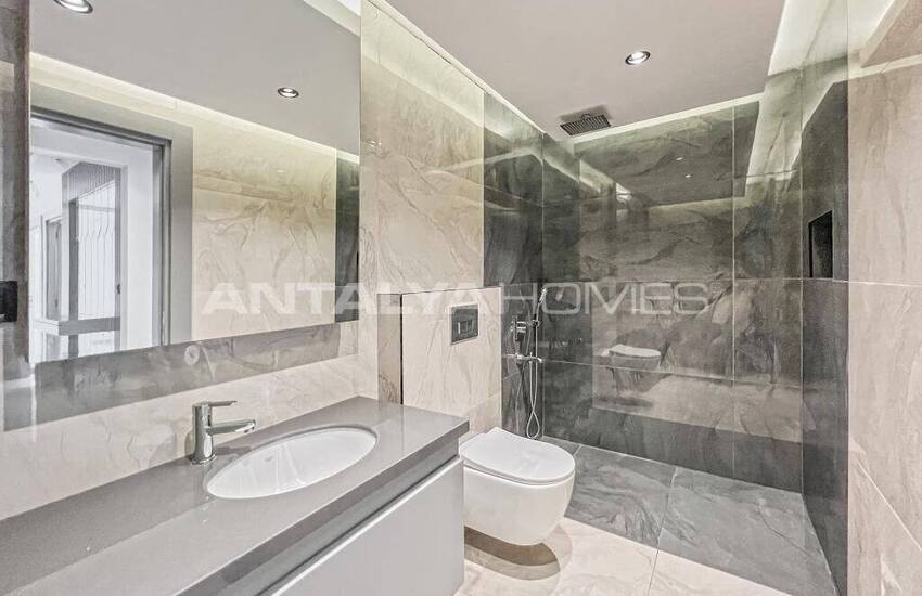Stylish Property Near the Sea in Alanya Mahmutlar 31