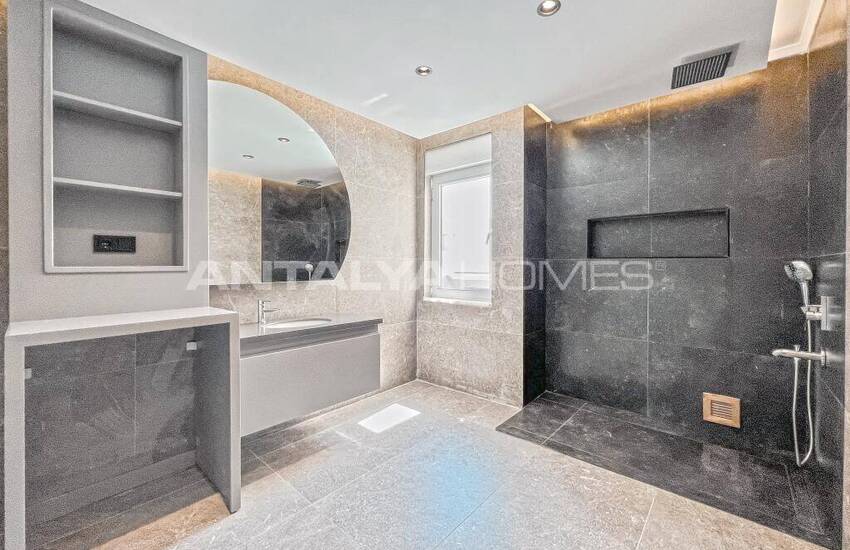 Stylish Property Near the Sea in Alanya Mahmutlar 23