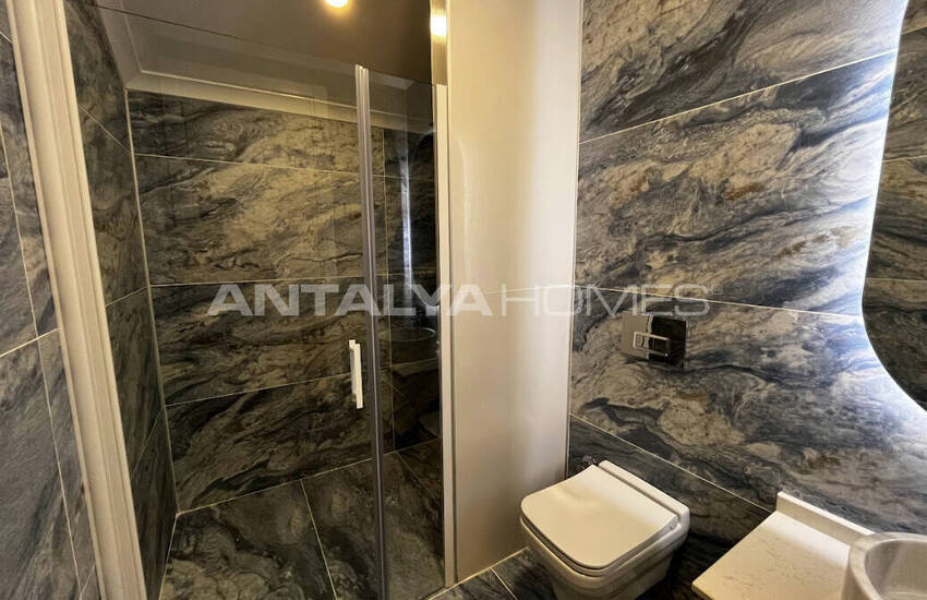 Alanya Tepe'de Panoramik Deniz Manzaralı Villalar 30