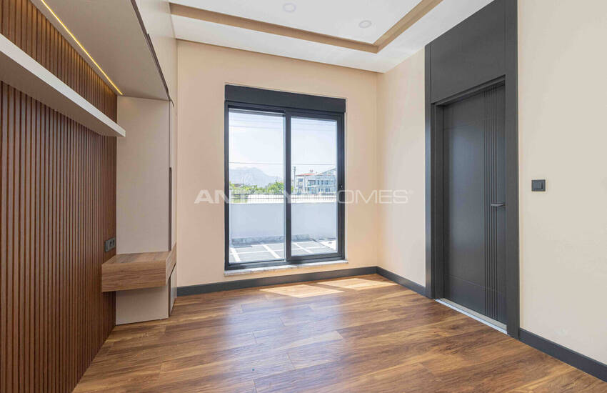 Antalya Döşemealtı'nda 4 Yatak Odalı Havuzlu Müstakil Villa 43