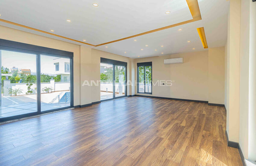 Antalya Döşemealtı'nda 4 Yatak Odalı Havuzlu Müstakil Villa 20