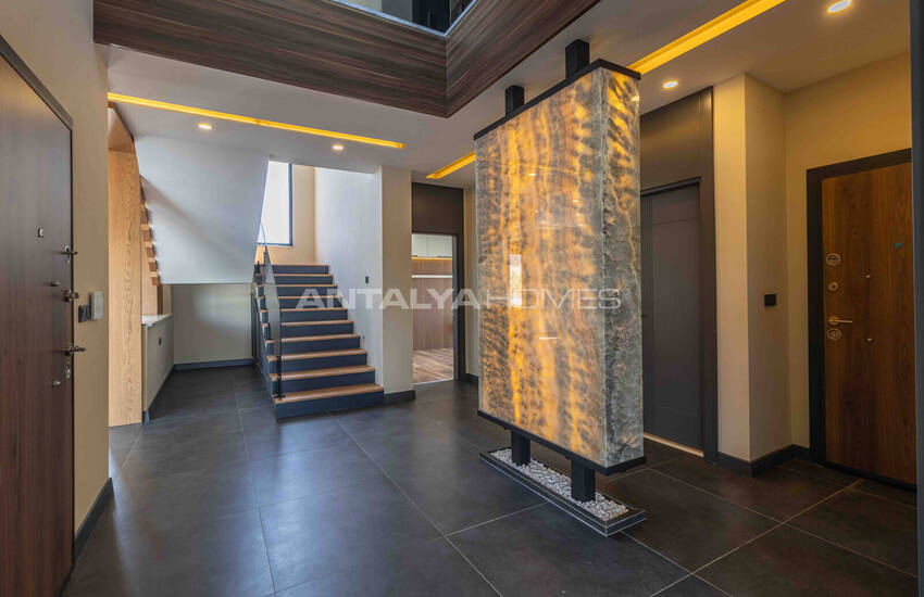 Antalya Döşemealtı'nda 4 Yatak Odalı Havuzlu Müstakil Villa 31