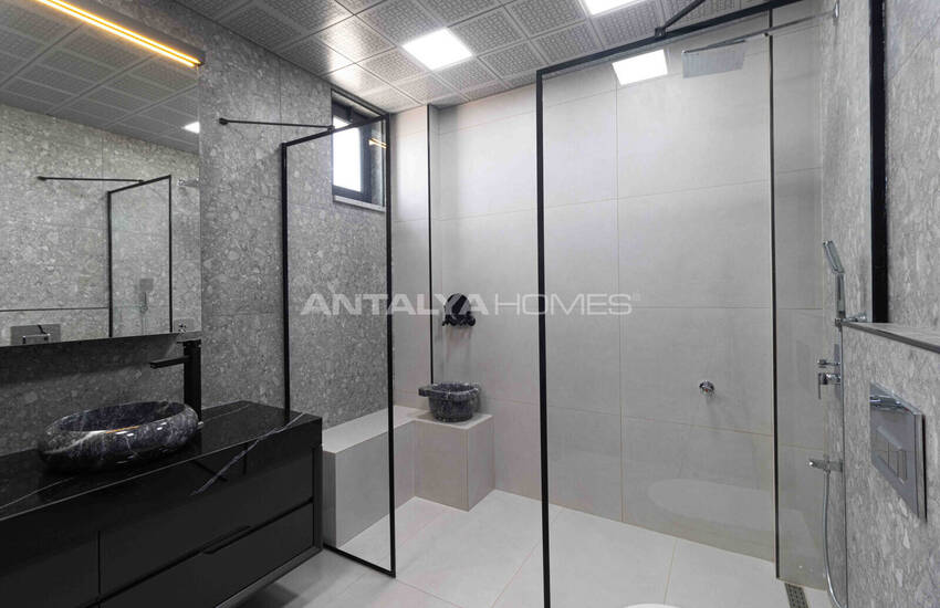 Antalya Döşemealtı'nda 4 Yatak Odalı Havuzlu Müstakil Villa 46