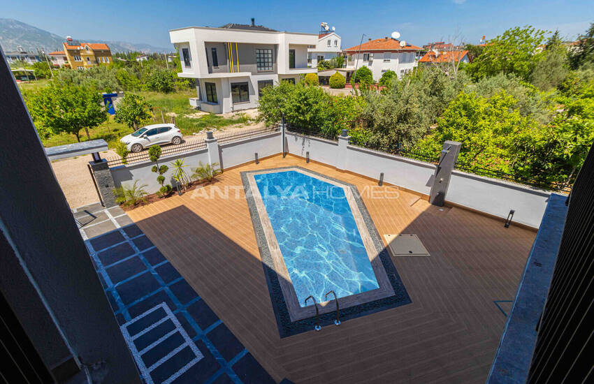 Antalya Döşemealtı'nda 4 Yatak Odalı Havuzlu Müstakil Villa 52