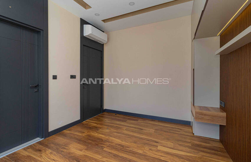 Antalya Döşemealtı'nda 4 Yatak Odalı Havuzlu Müstakil Villa 28