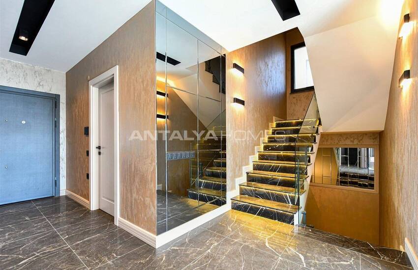 Sea and City-view House with Swimming Pool in Alanya 15
