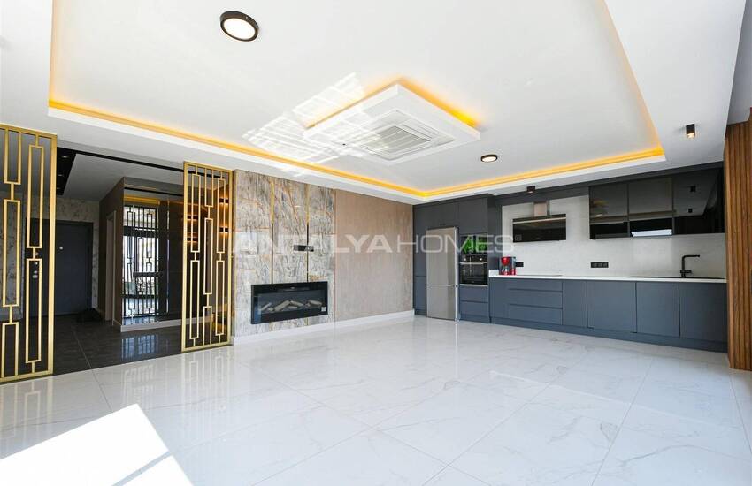 Sea and City-view House with Swimming Pool in Alanya 10