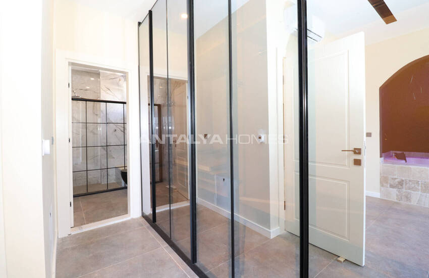 Triplex House with Pool Near Amenities in Antalya Dosemealti 18