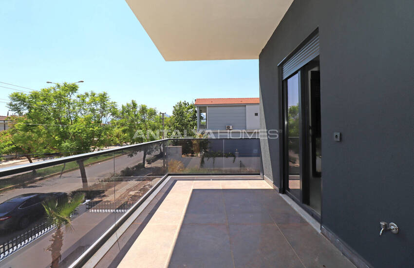 Triplex House with Pool Near Amenities in Antalya Dosemealti 30