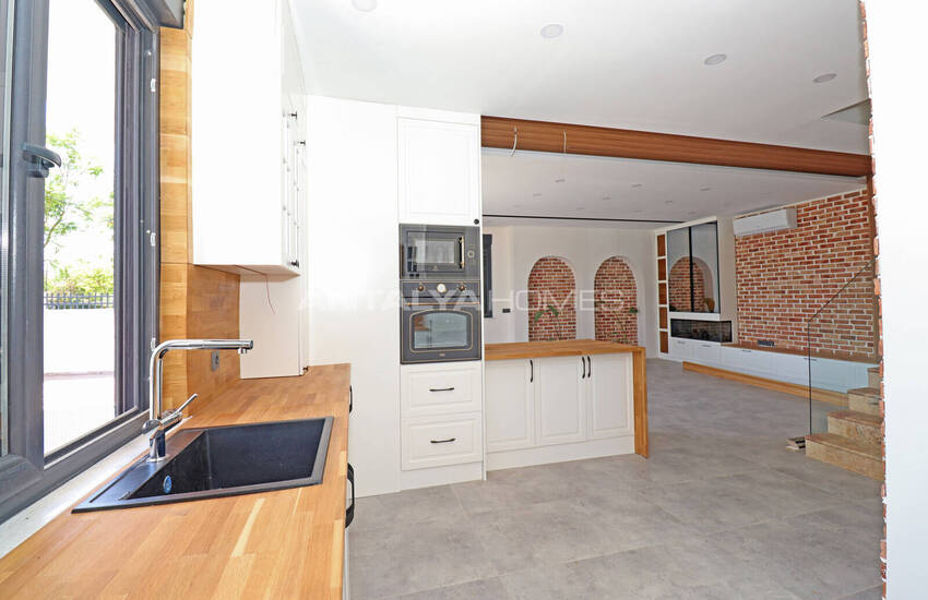 Triplex House with Pool Near Amenities in Antalya Dosemealti 13