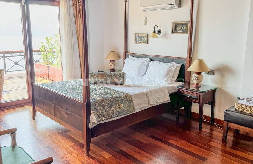 Freistehendes Haus Mit Meerblick Und Privatstrand In Kalkan Antalya 24