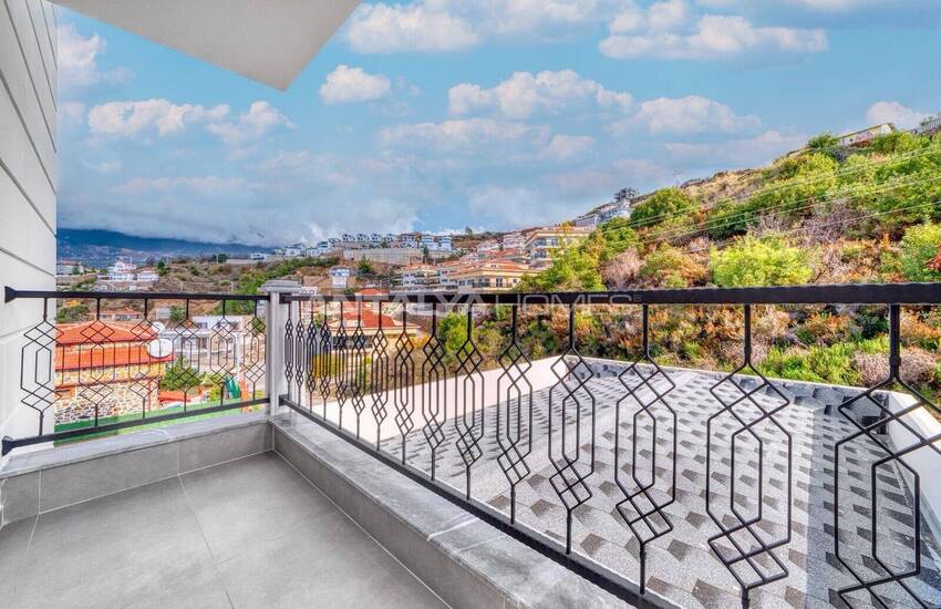 Alanya Kargıcak'ta Deniz Manzaralı Şık Tasarımlı Müstakil Villa 41