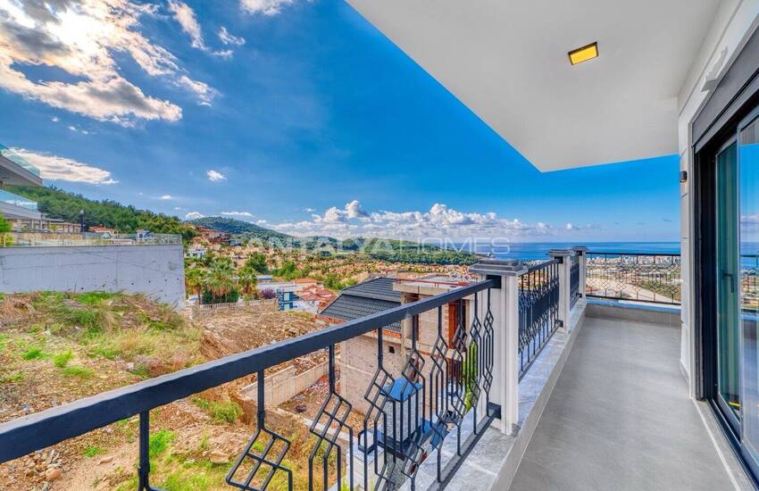 Alanya Kargıcak'ta Deniz Manzaralı Şık Tasarımlı Müstakil Villa 38