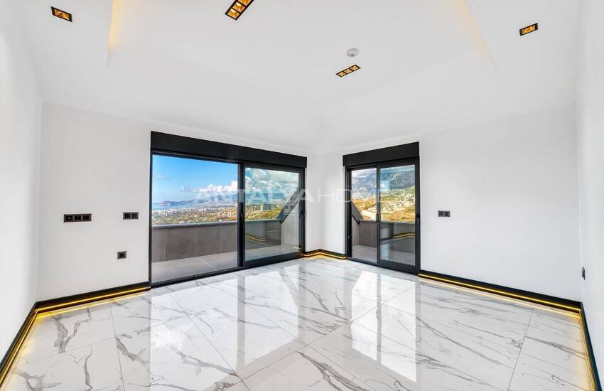 Alanya Kargıcak'ta Deniz Manzaralı Şık Tasarımlı Müstakil Villa 21