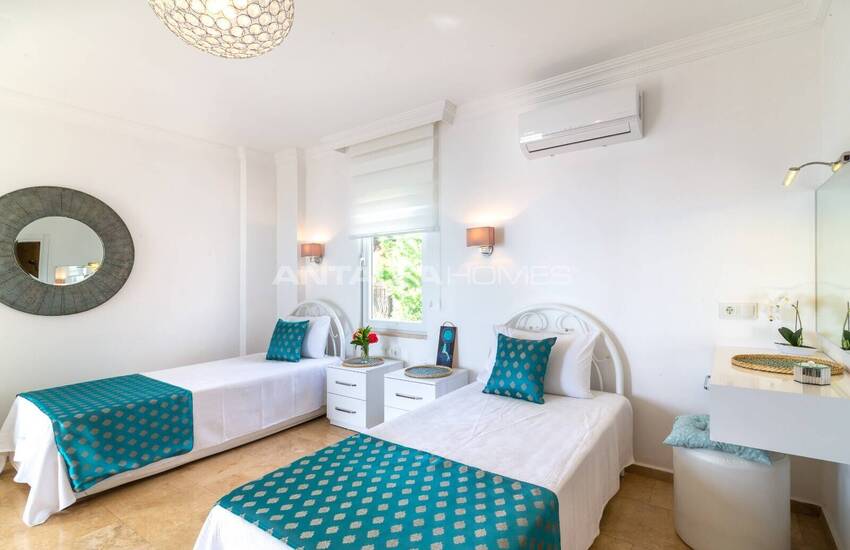 4-bedroom Sea-view House with Pool in Antalya Kalkan 41