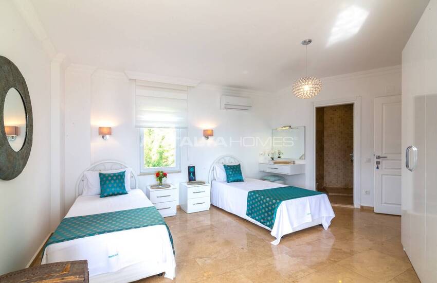 4-bedroom Sea-view House with Pool in Antalya Kalkan 40