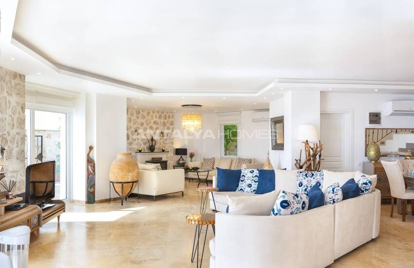 4-bedroom Sea-view House with Pool in Antalya Kalkan 24
