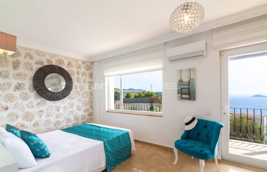 4-bedroom Sea-view House with Pool in Antalya Kalkan 38