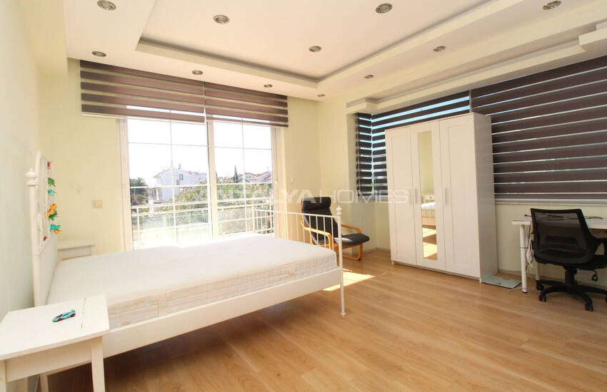 Antalya Belek'te Golf Sahasına Yakın Sitede Satılık Müstakil Villa 32