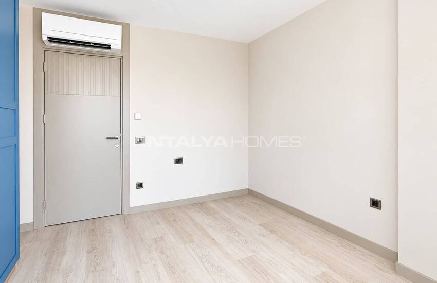 Antalya Konyaaltı'nda Seçkin Sitede Eşyalı 2+1 Daire  34