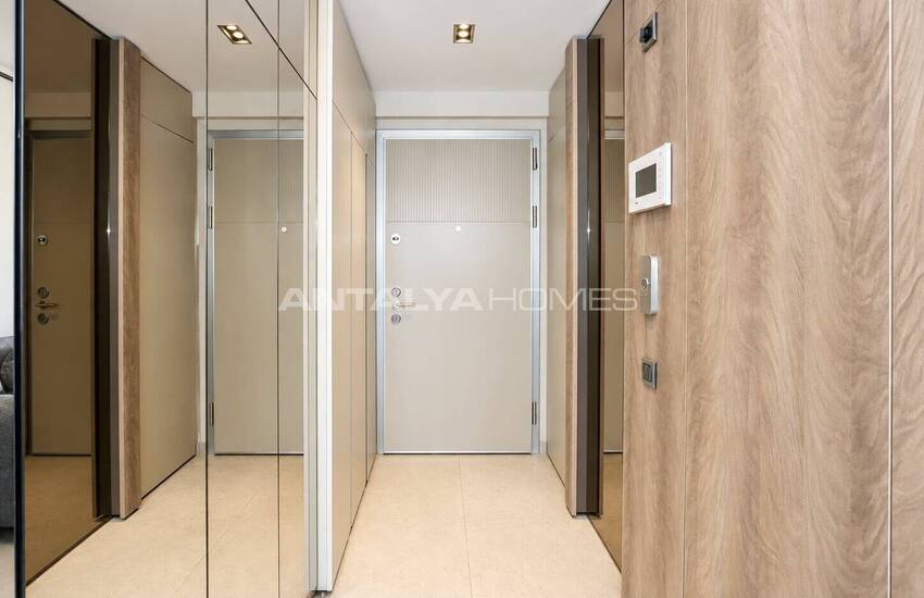 Antalya Konyaaltı'nda Seçkin Sitede Eşyalı 2+1 Daire  35