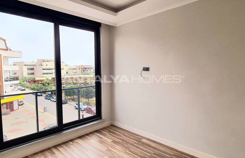 Стильные готовые квартиры в комплексе с бассейном в Алании 40