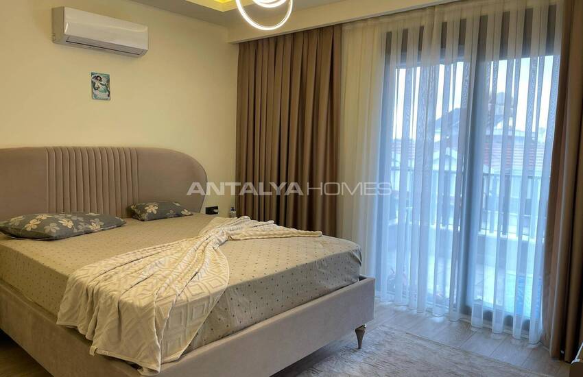 Beach-side Flat in a Complex with Pool in Alanya Center 27