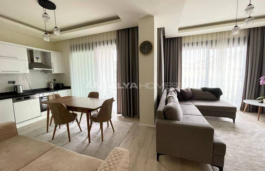 Beach-side Flat in a Complex with Pool in Alanya Center 16