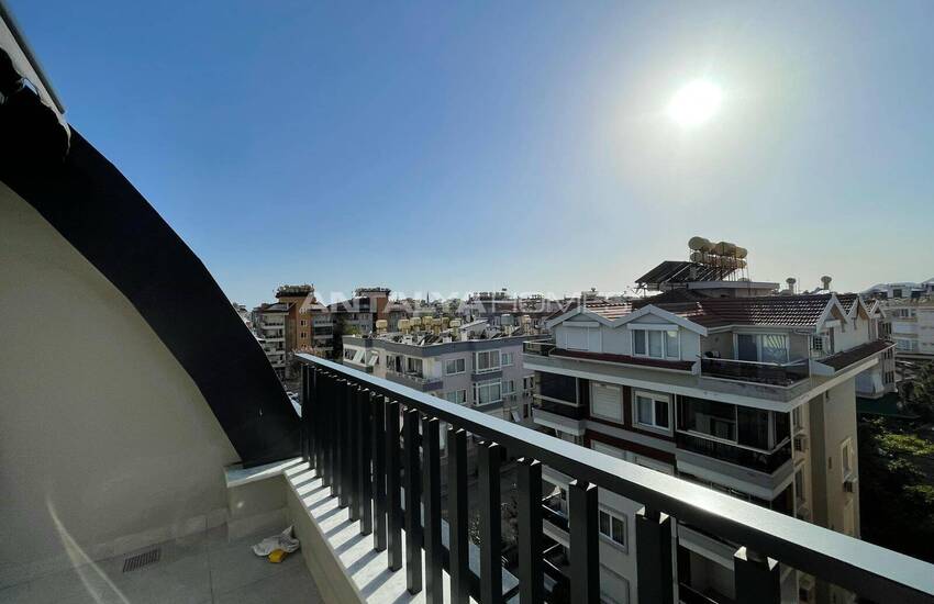 Beach-side Flat in a Complex with Pool in Alanya Center 34