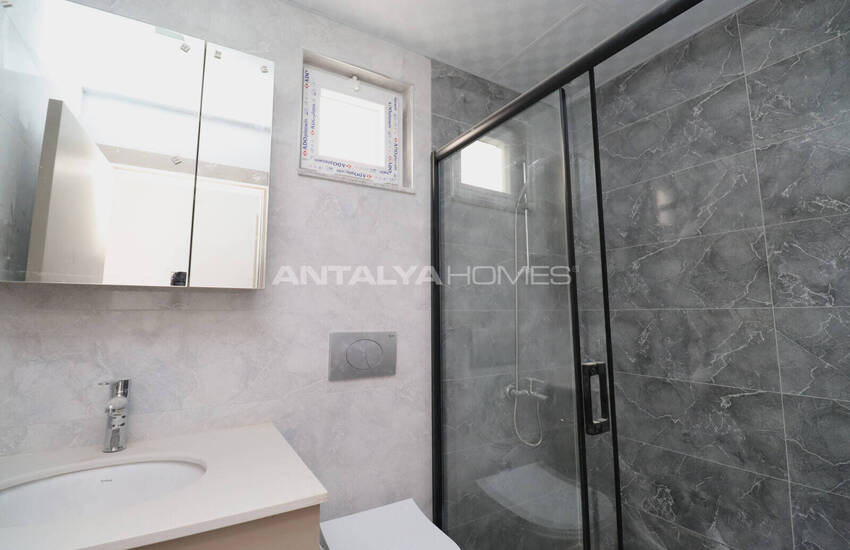 Stylish Apartments Near the Tram Station in Antalya Kepez 12